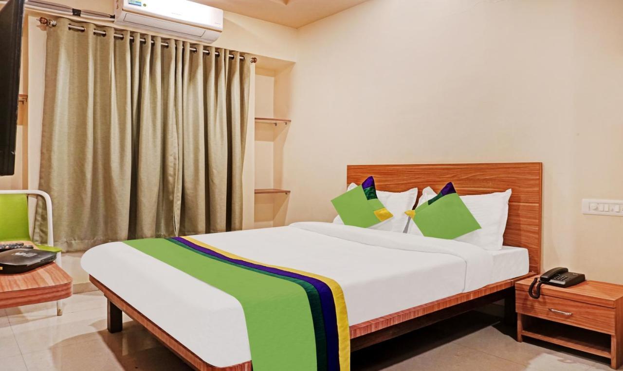 Treebo Trip Sai Krupa Hotel Пюн Екстериор снимка