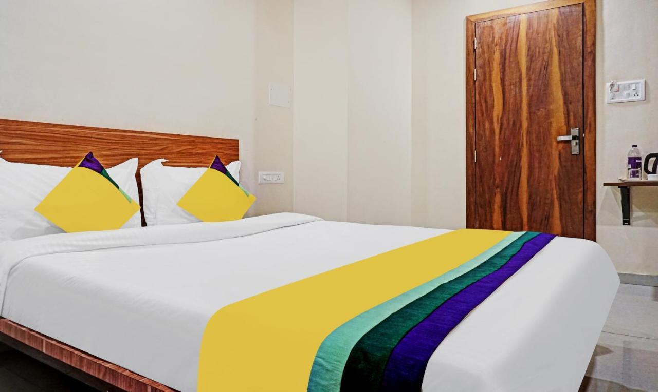 Treebo Trip Sai Krupa Hotel Пюн Екстериор снимка
