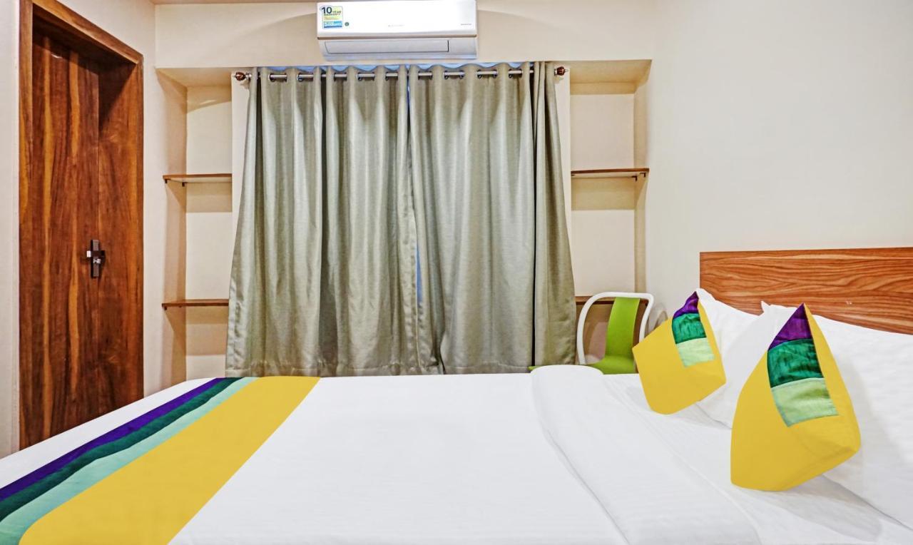 Treebo Trip Sai Krupa Hotel Пюн Екстериор снимка